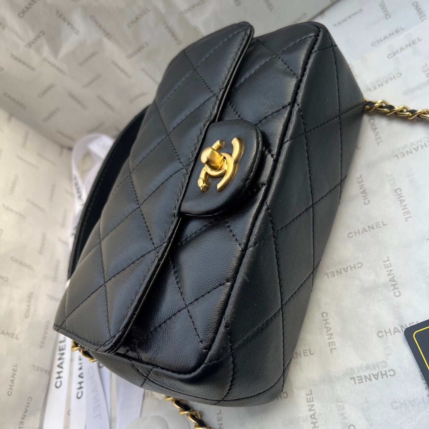 Chanel bag handle black