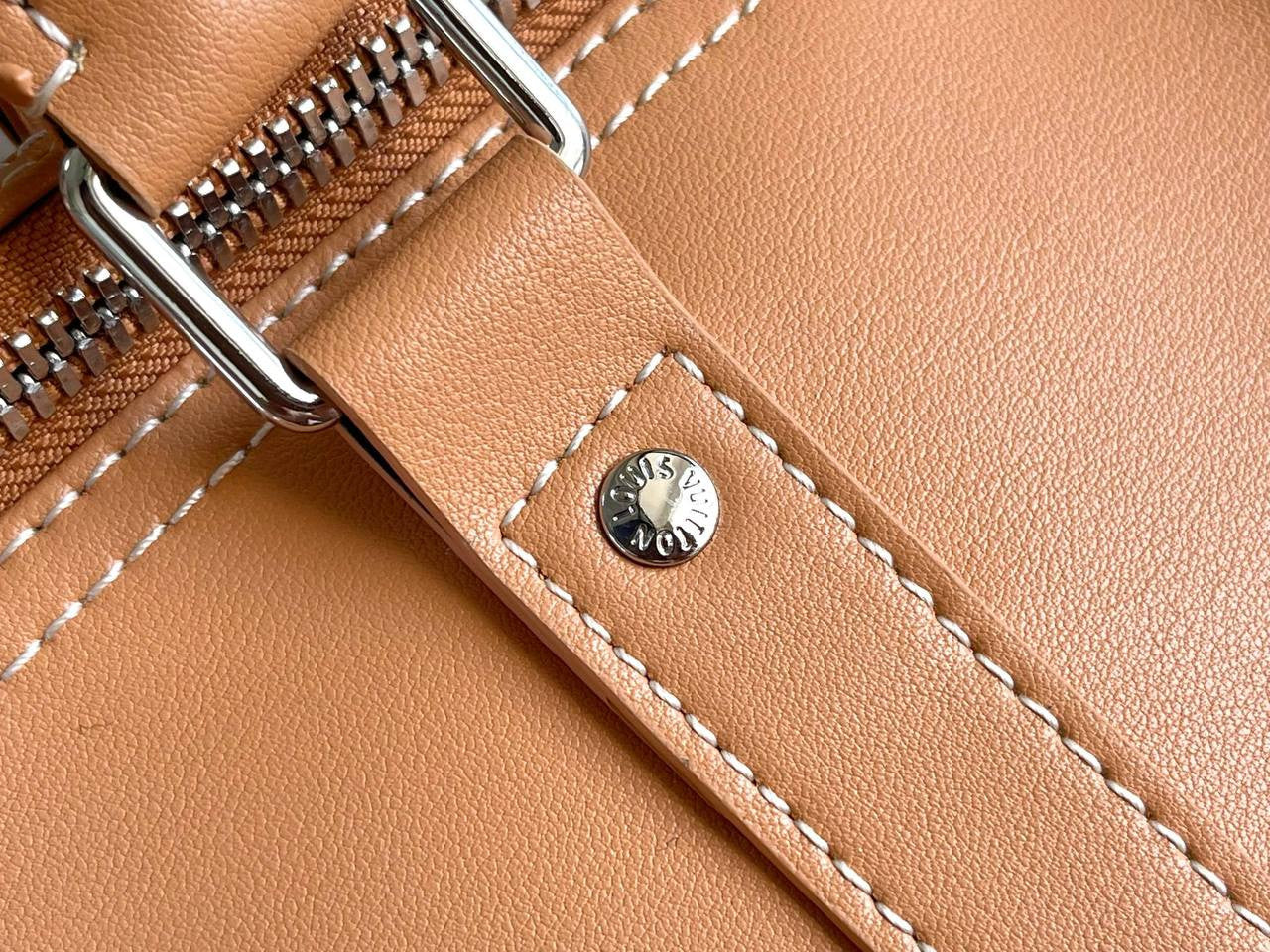 Travel bag Louis Vuitton