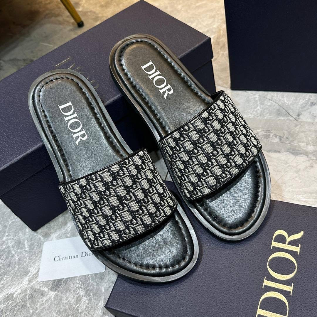 Dior slippers monogram