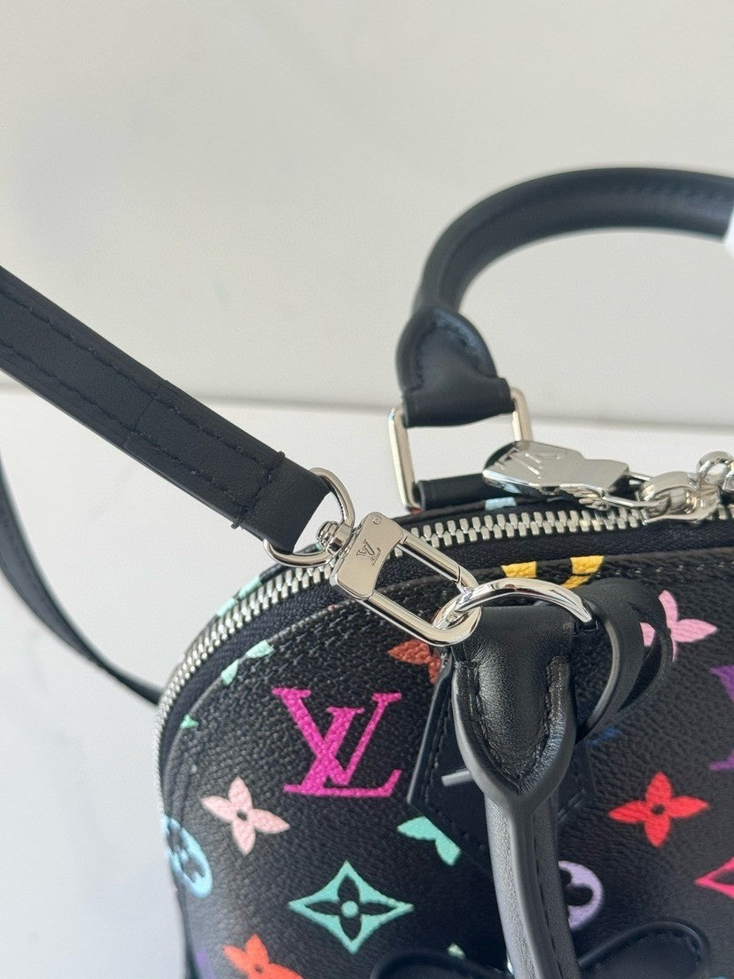 Louis Vuitton alma murakami