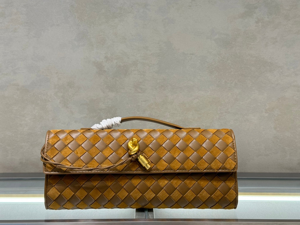 Bottega Veneta clutch honey