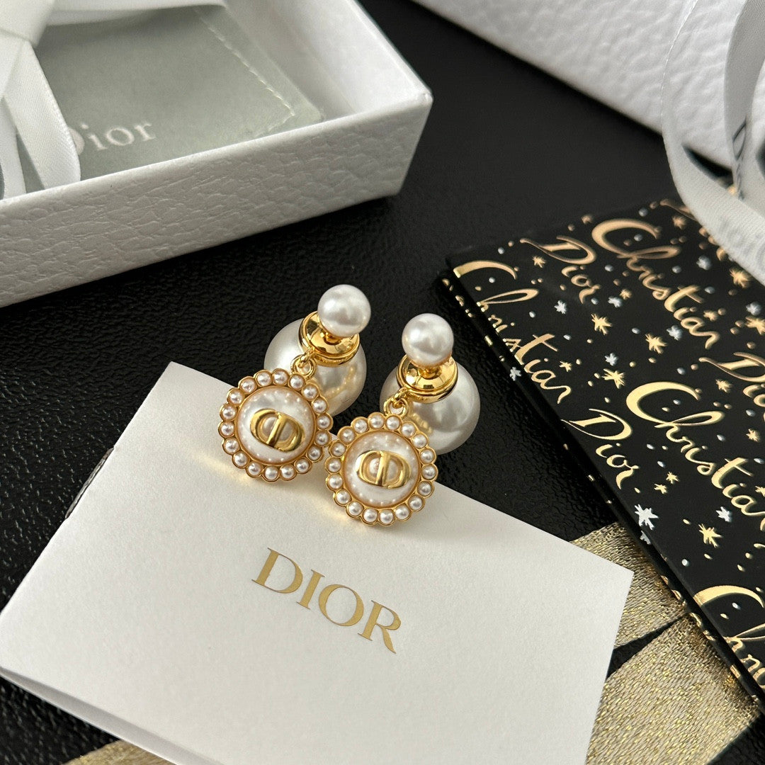 Dior earring