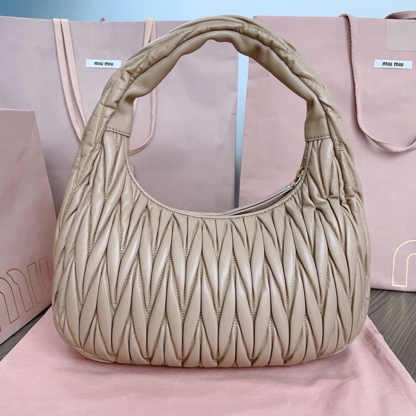 Hobo Bag Miu Miu Nude