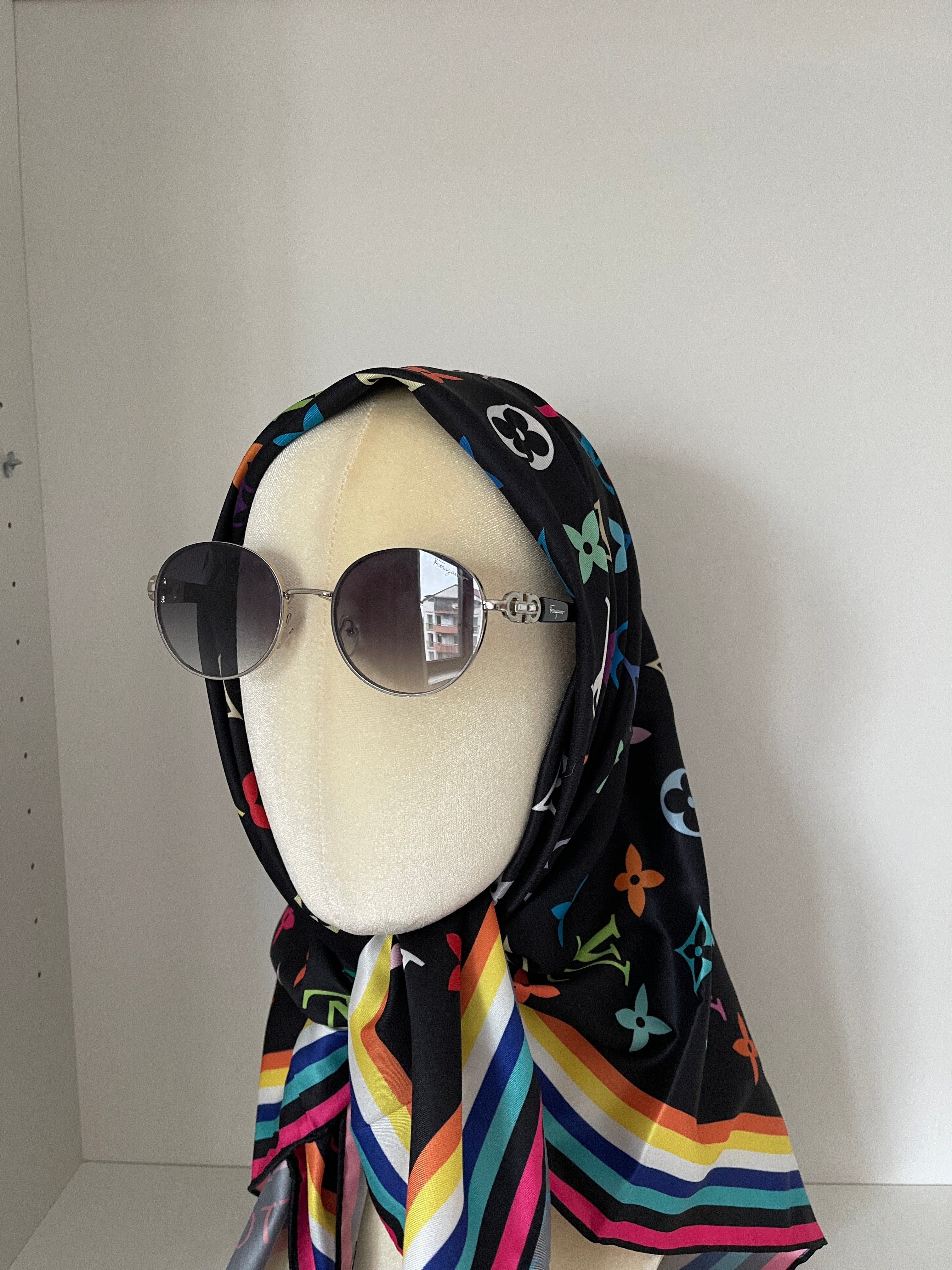 Louis Vuitton scarf black