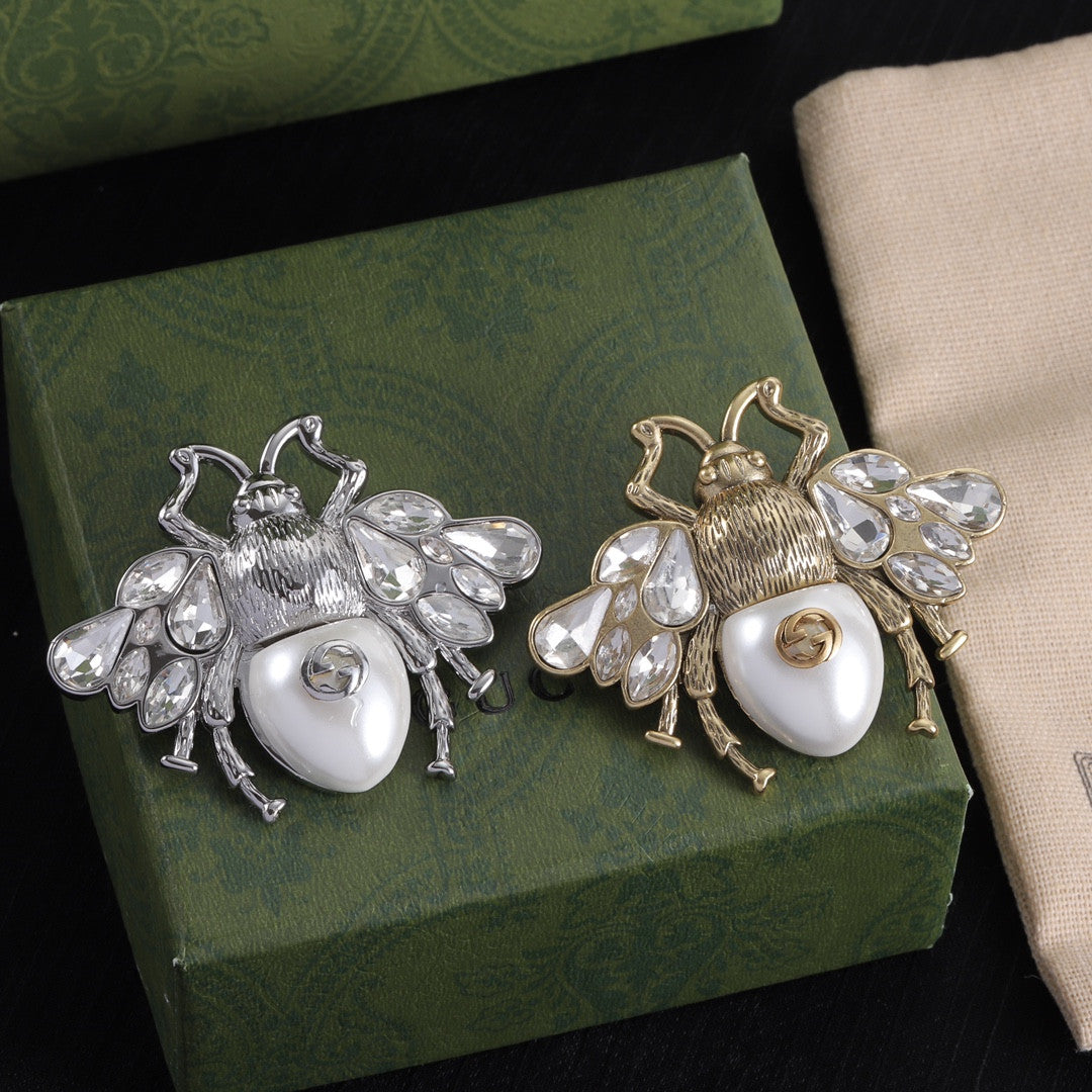 Brooch Gucci Bee
