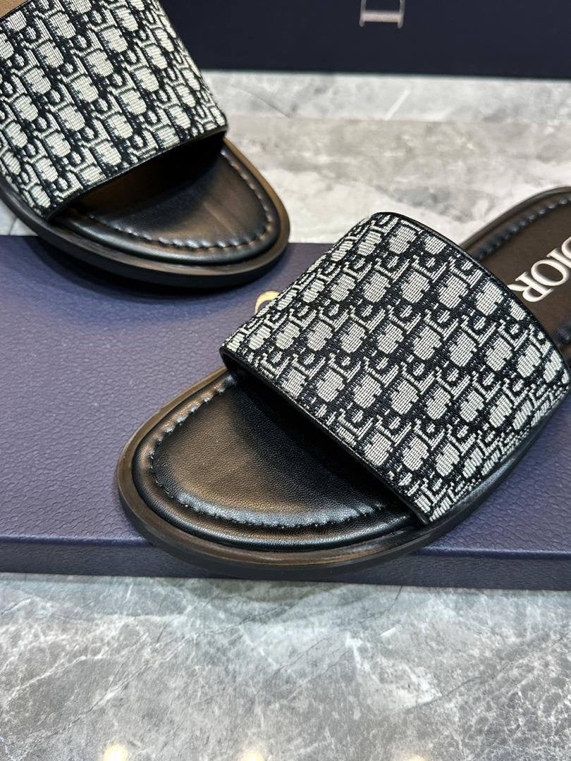 Dior slippers monogram