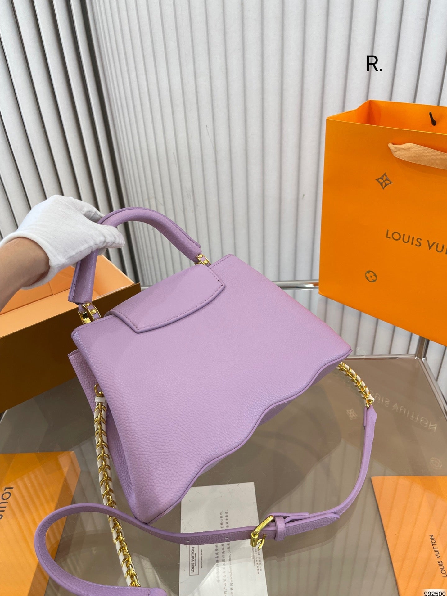 Geantă Louis Vuitton Capucines