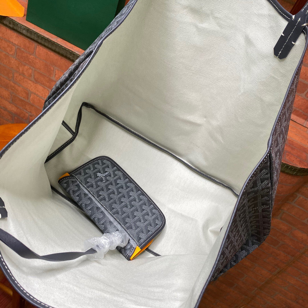 Goyard Saint Louis Tote Grey