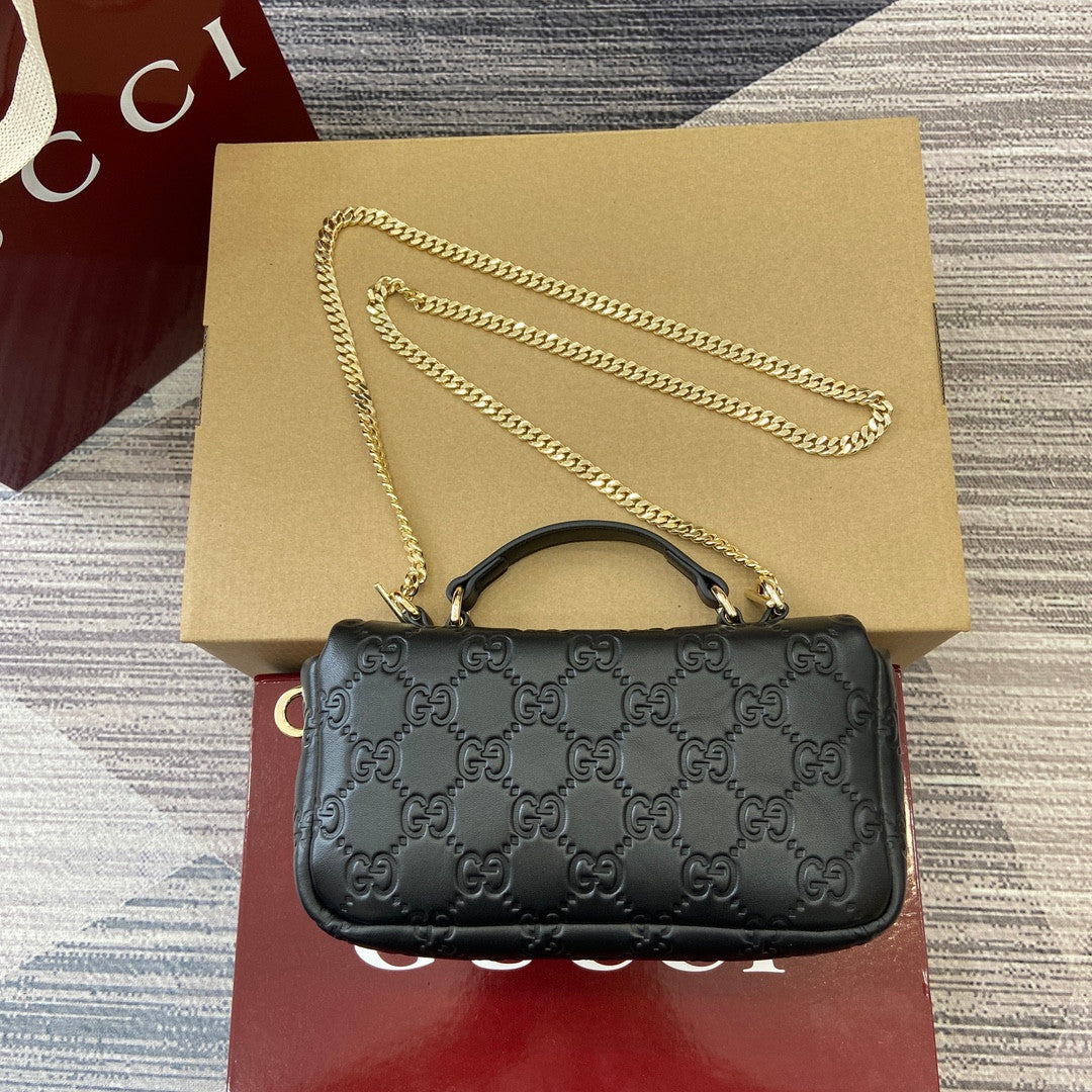 Gucci clutch