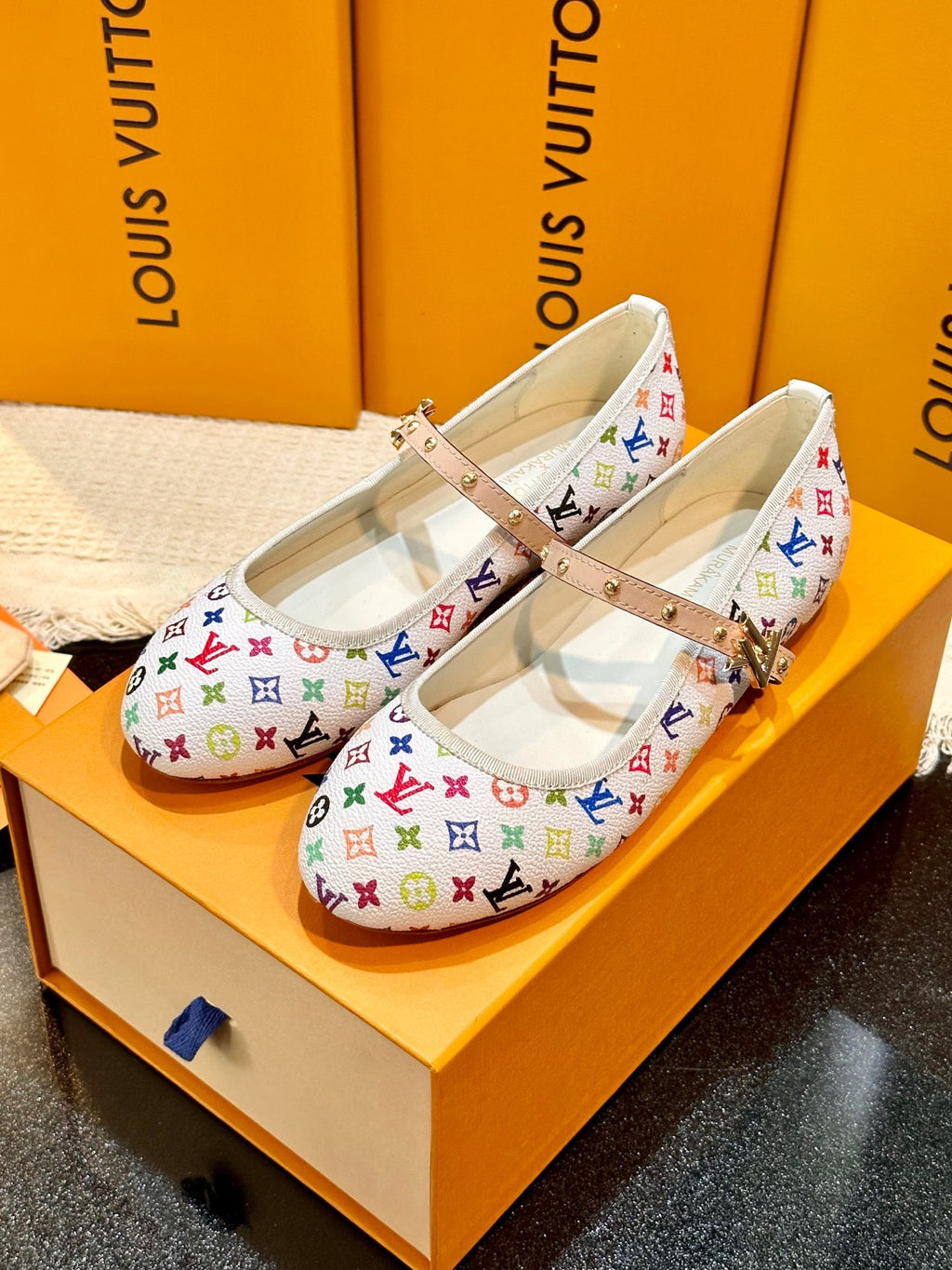 LV flat ballerina