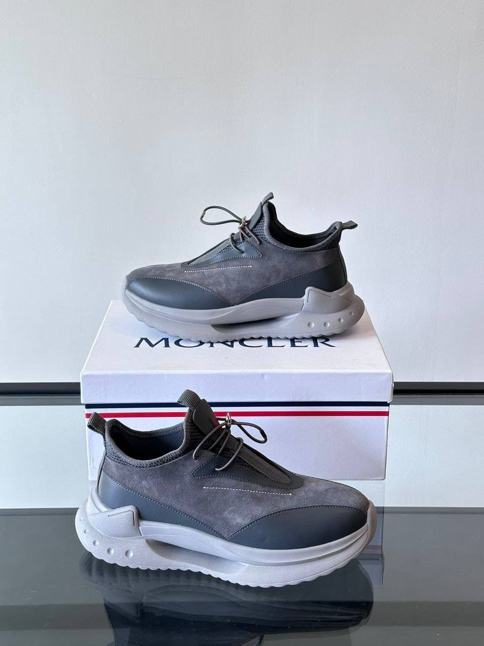 Moncler sneakers grey