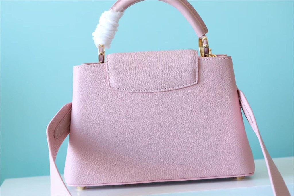Louis Vuitton Capucines MM