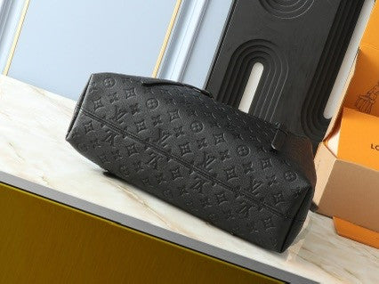 Louis Vuitton Babylone Tote
