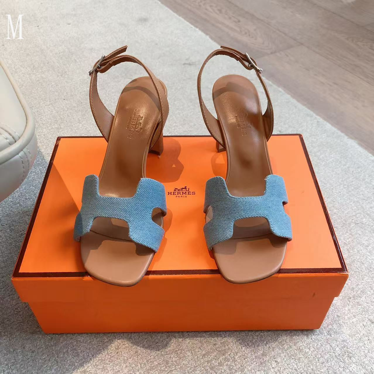 Hermes sandals heels