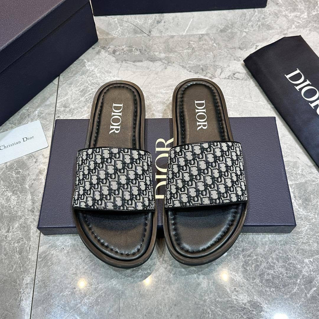 Dior slippers monogram