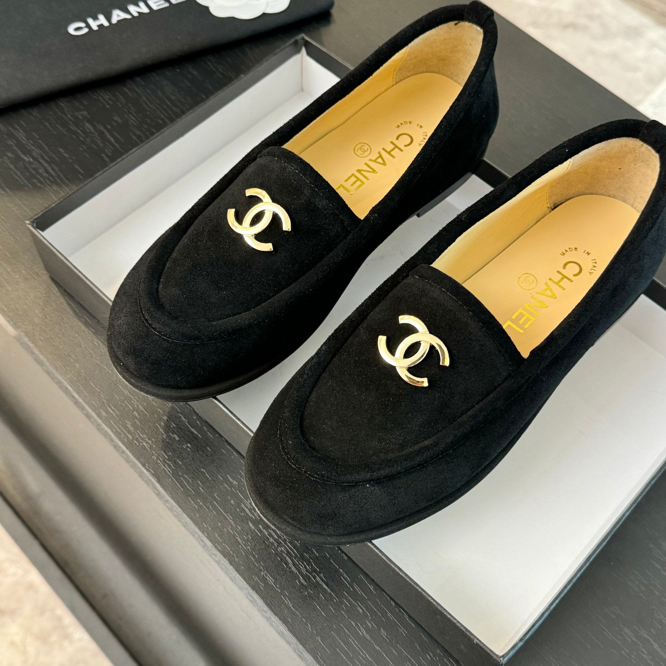 CC Loafers In Black Suede