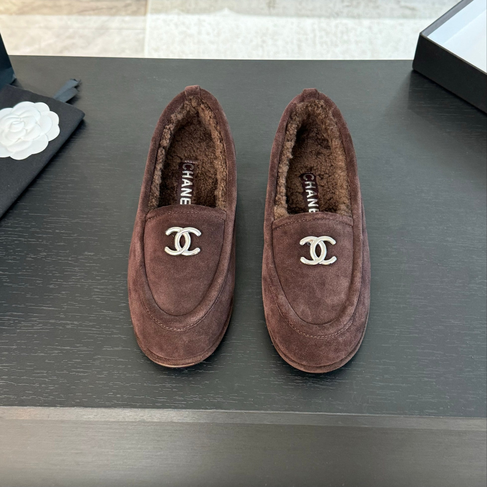Mocasini Chanel maro