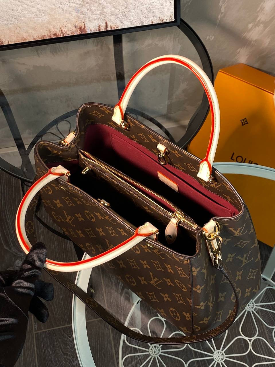 Geantă Louis Vuitton LV