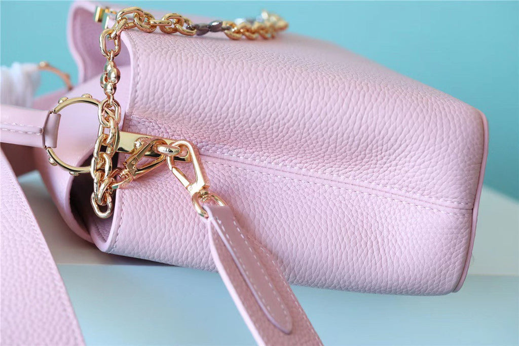 Louis Vuitton Capucines MM