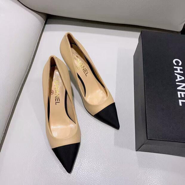 Pantofi clasici Chanel