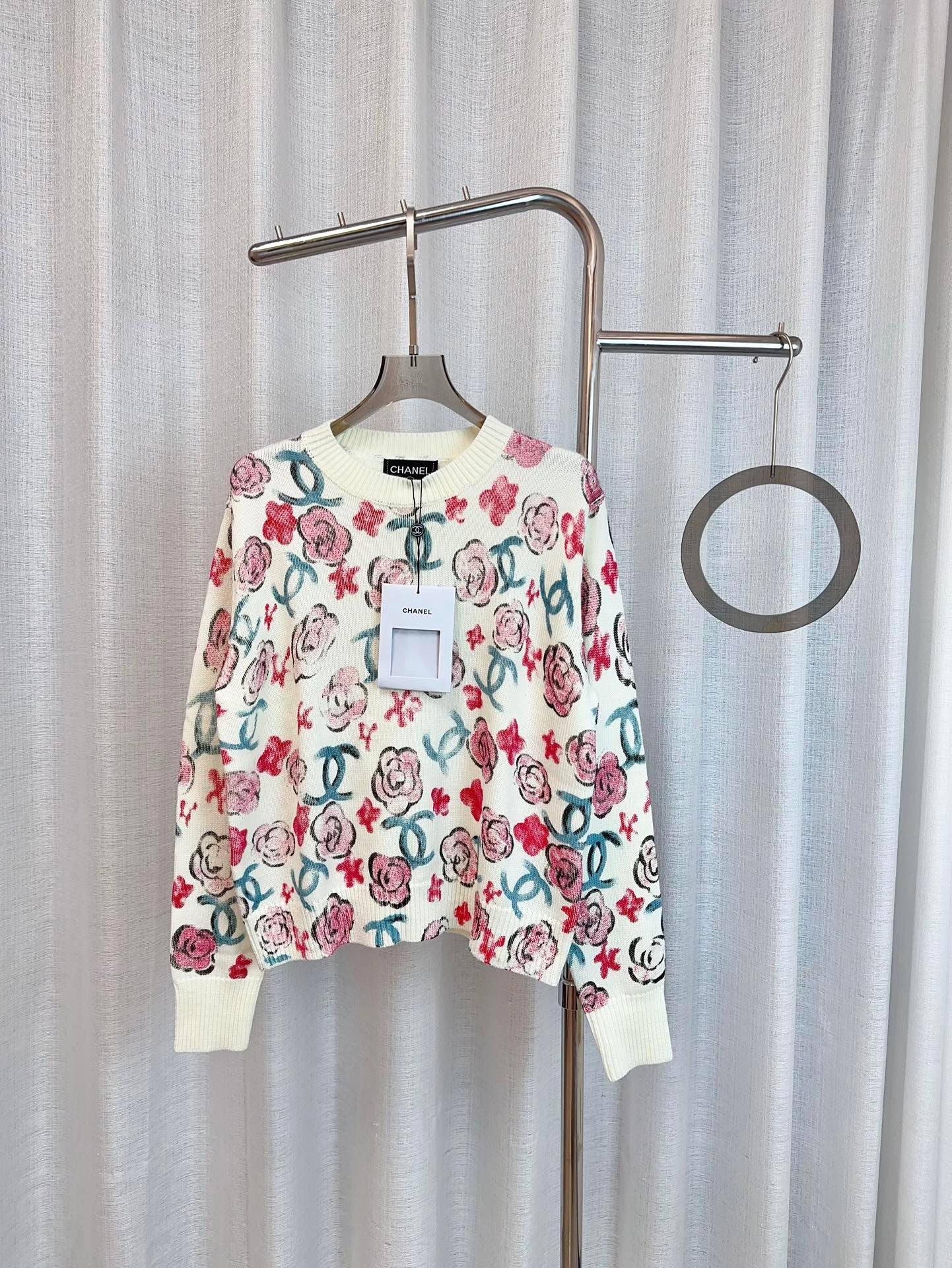 Chanel Pullover