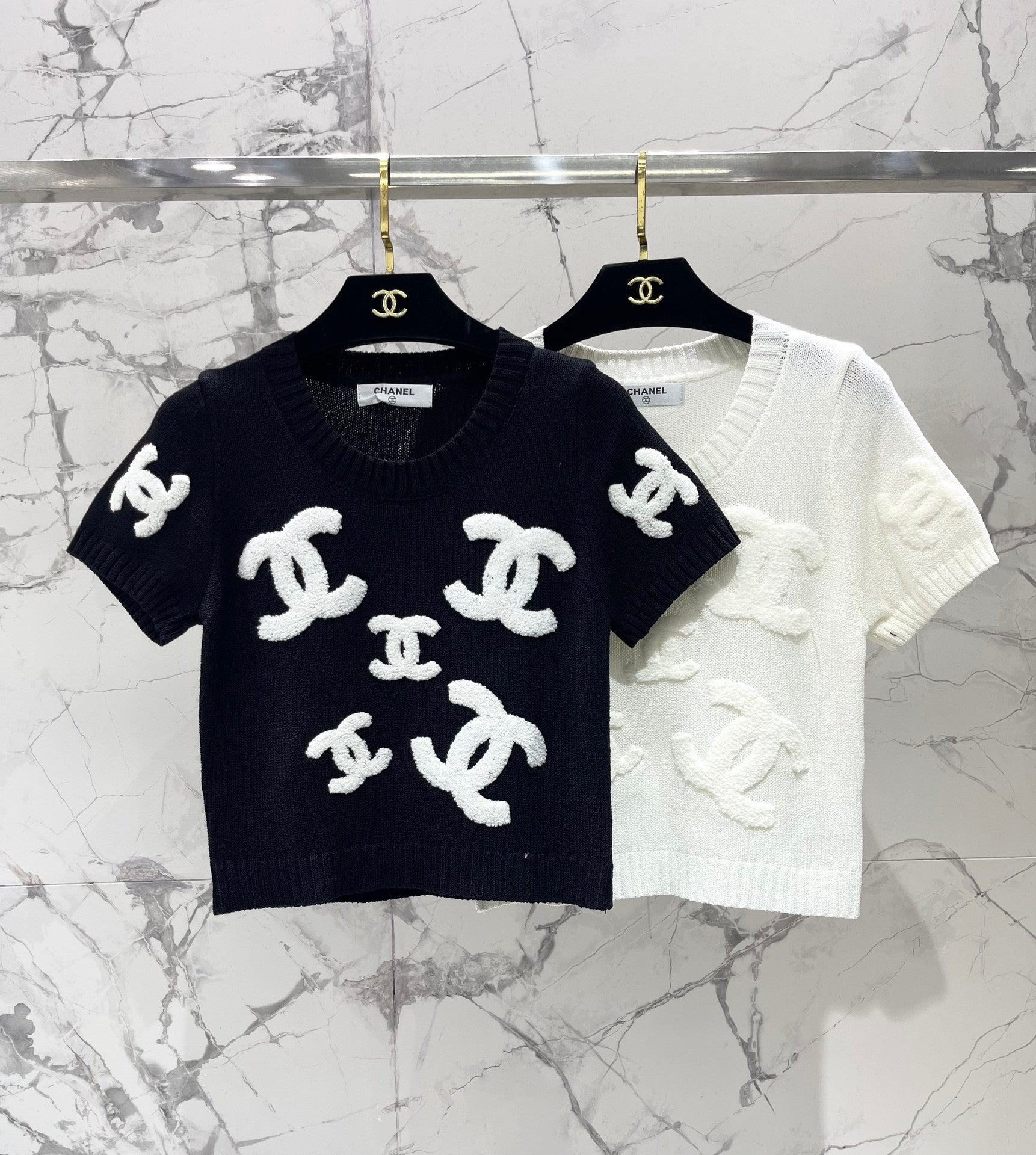 Chanel pullover